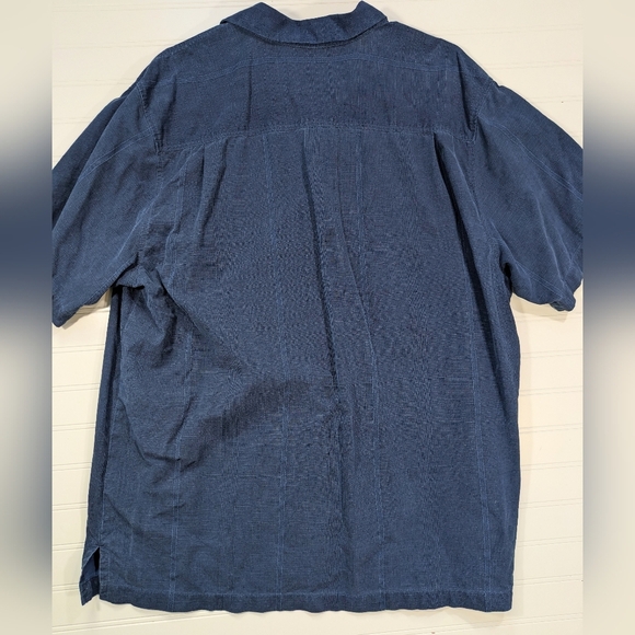 Tommy Bahama Blue Men's Silk Hawaiian Shirt - Picture 2 of 6